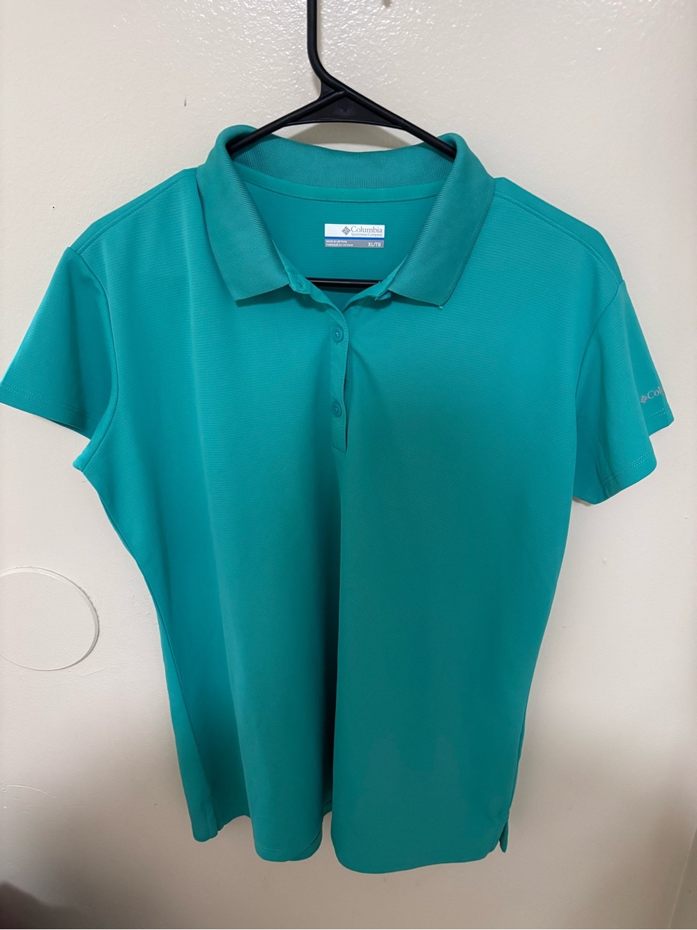 Women’s Columbia Collared Shirt Size XL